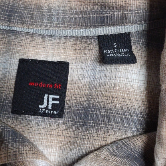 J. Ferrar Small Modern fit button down Tan Gray & white plaid long sleeved Top - Picture 7 of 9